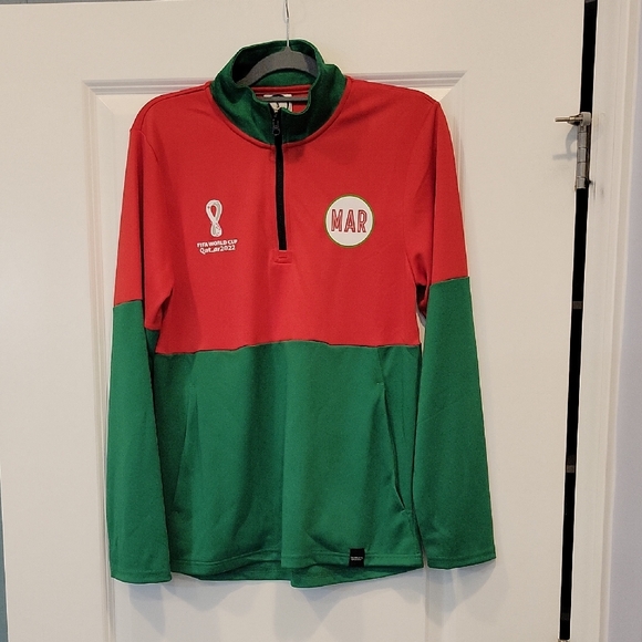 Quatar World Cup Soccer Team 2022 Jersey In Size Small Oversized NWOT - Picture 1 of 6
